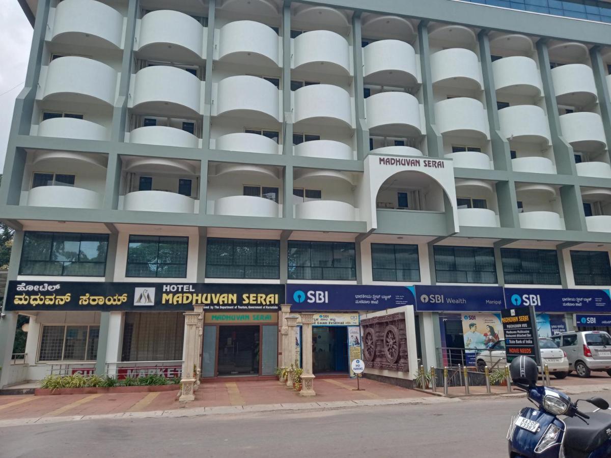 Hotel Madhuvan Serai Манипала Экстерьер фото