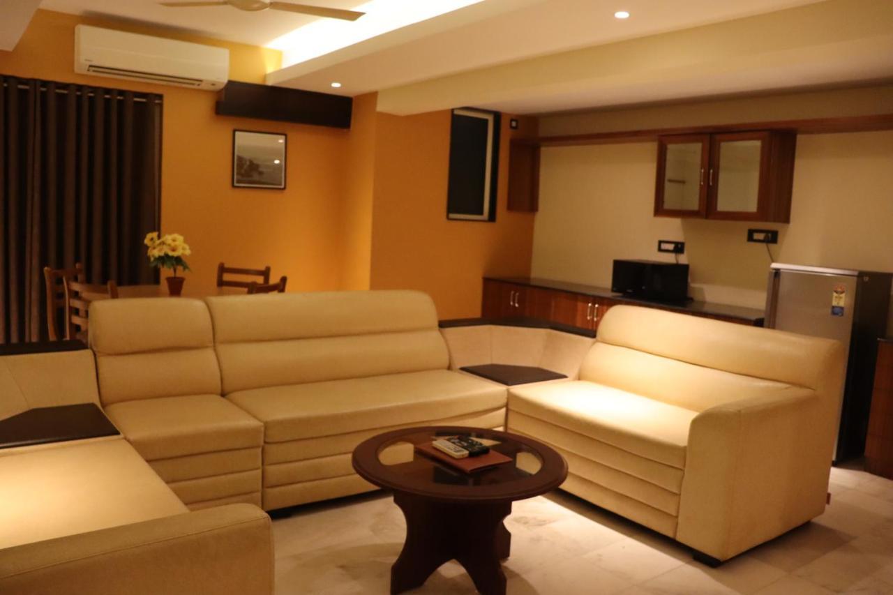 Hotel Madhuvan Serai Манипала Экстерьер фото